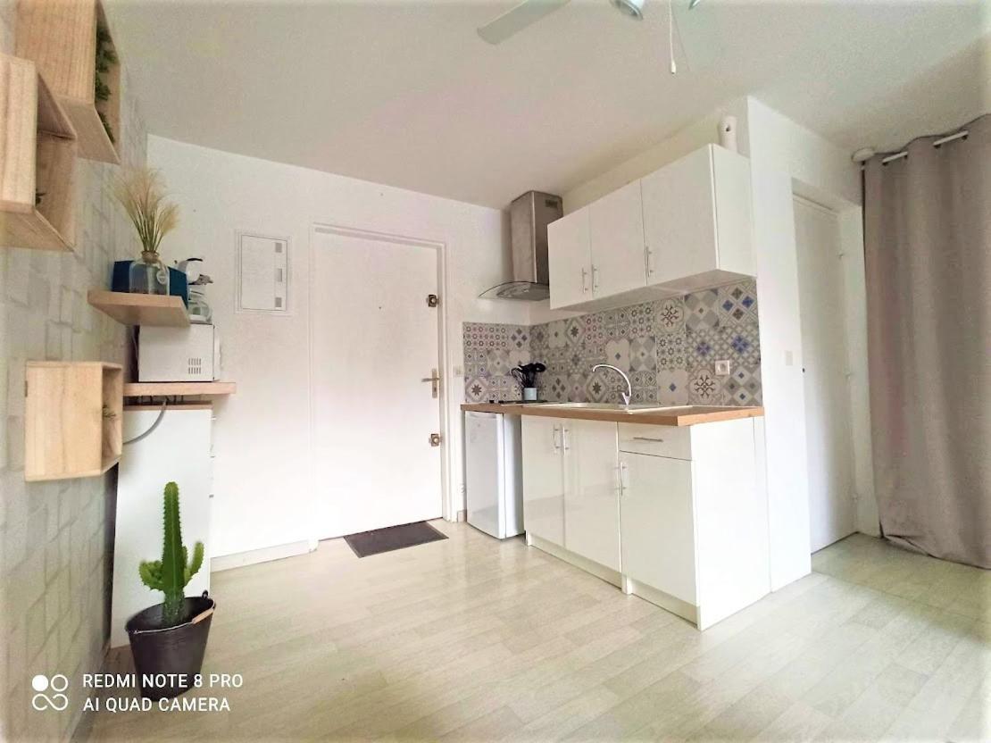 Appartement Cosy A Deux Pas Du Port 생시프리앙 외부 사진